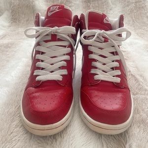 Nike 2009 “vintage” Dunk high (GS) varsity red kids 4.5/women’s 6